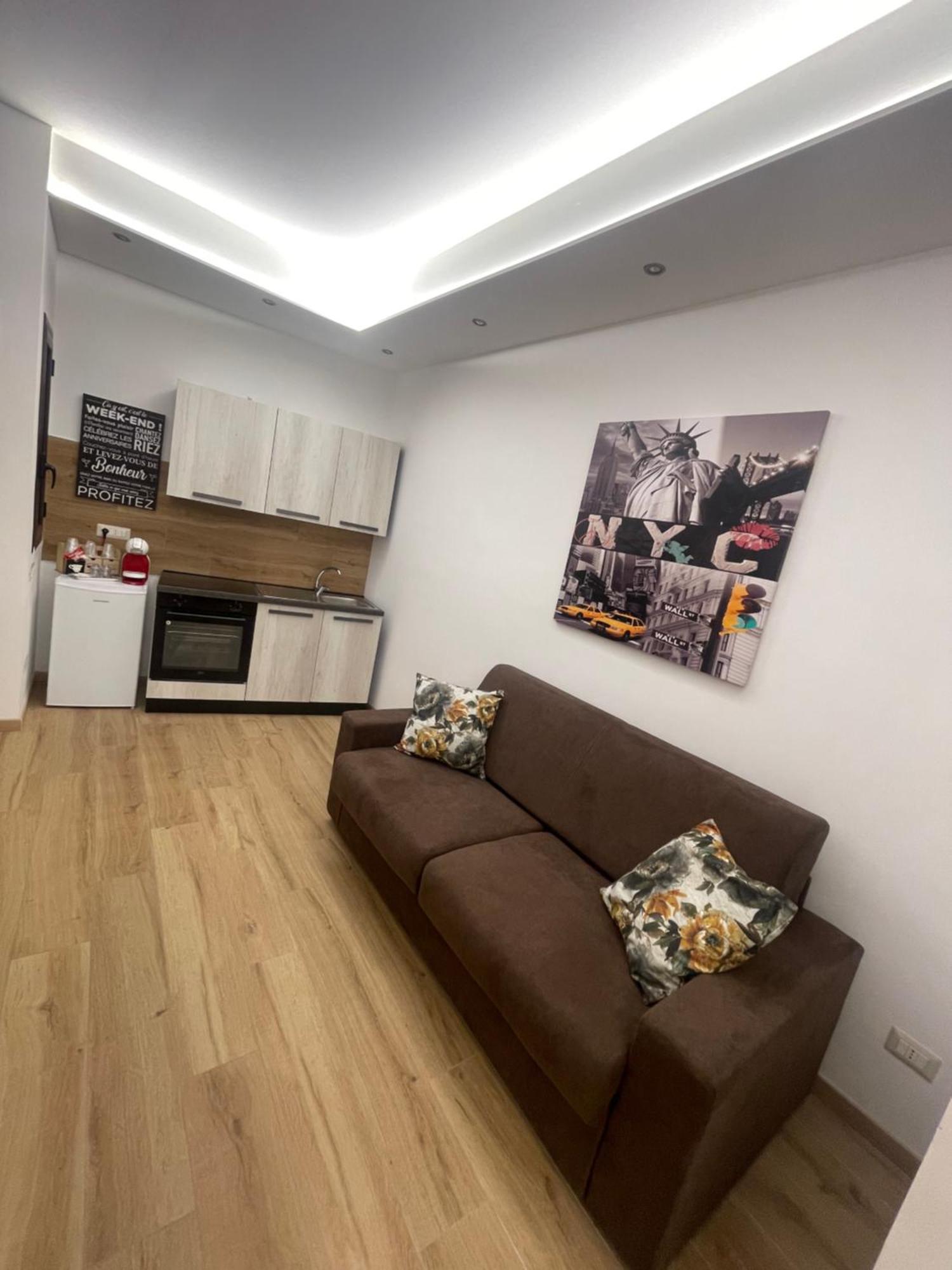 Le Mariancarve Central Apartments Crotone Exterior foto